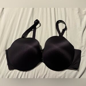 Black Seamless T-Shirt Bra with Adjustable Straps